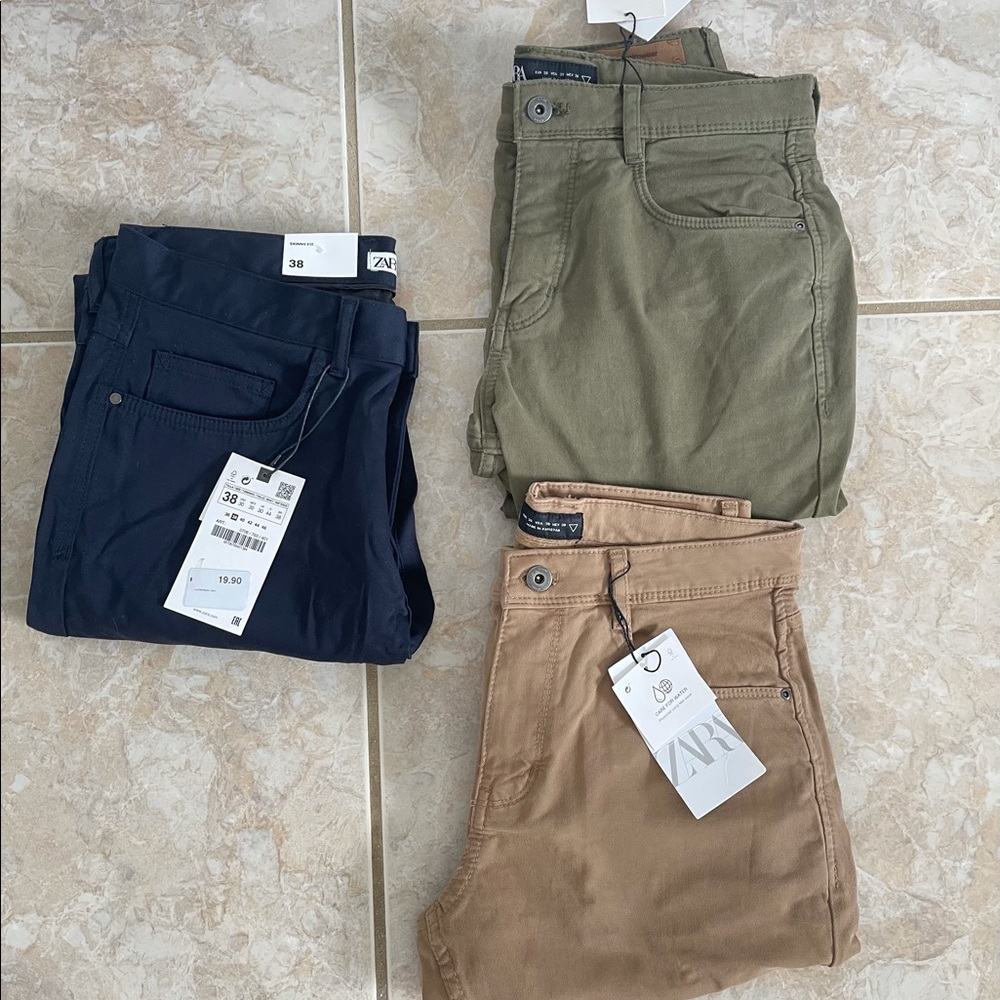 Zara Men’s chino pants from Zara